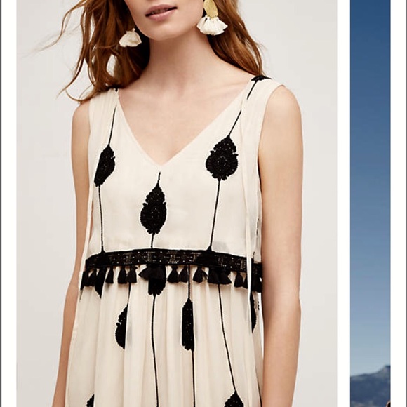 Soldπ·Host Pick x2 Anthropologie embroidered dress - Picture 4 of 4