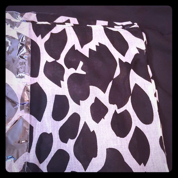 Up To 50% Off Sale! Brand New Infinity Scarf