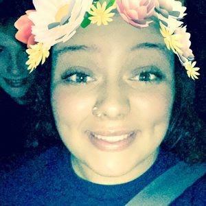 Meet your Posher, Savannah