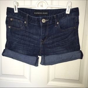 roll-up cuffed denim shorts