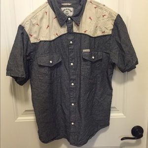Iron and resin button up men's large