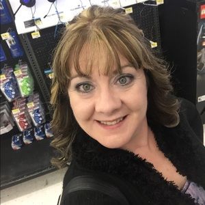 Meet your Posher, Sylvia