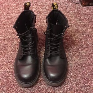 Dr Marten Juniors Delaney Softy T boots