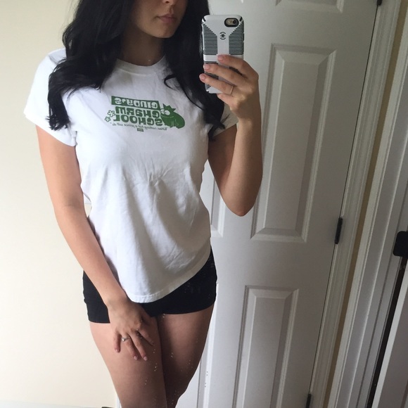3$ Basic white shirt xs s