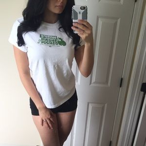 3$ Basic white shirt xs s