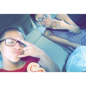 Meet your Posher, Abigail