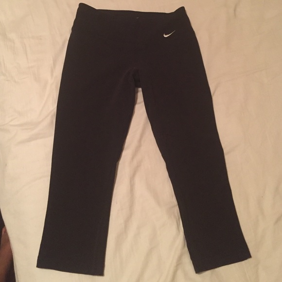 Nike crop pant