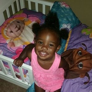 Meet your Posher, Devona