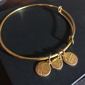 Alex and Ani bracelet / make an offer!!