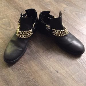 Super cute gold chain booties