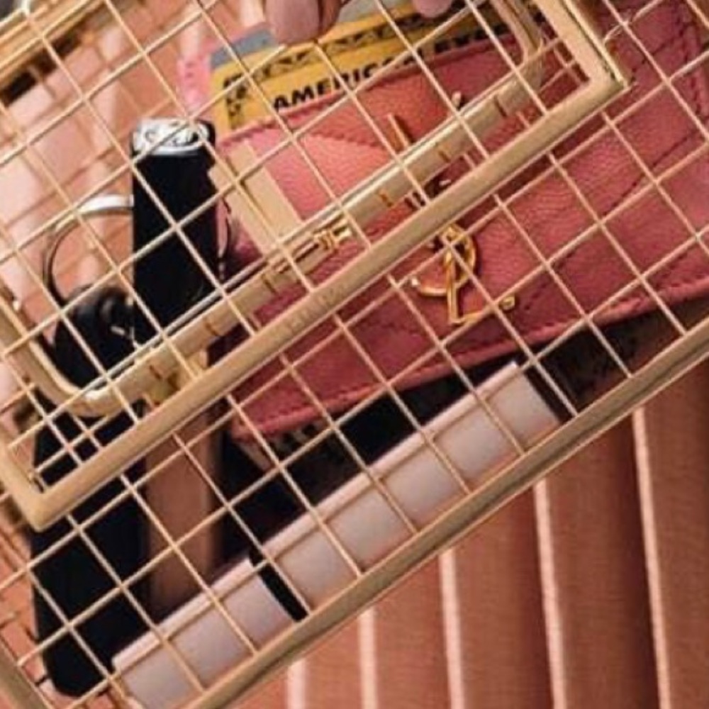 Meet your Posher, Anita