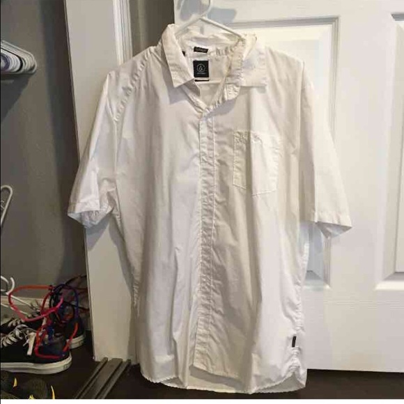 Volcom shirt