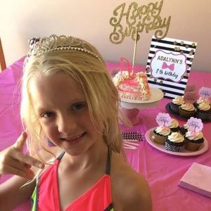 Meet your Posher, Becky