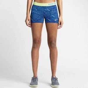 NEW Nike Pro Compression Shorts size medium
