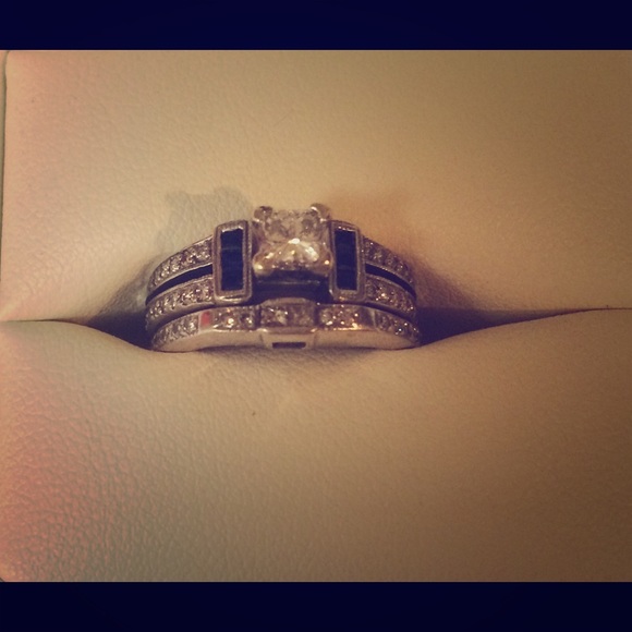 Unique Diamond and Sapphire wedding band set