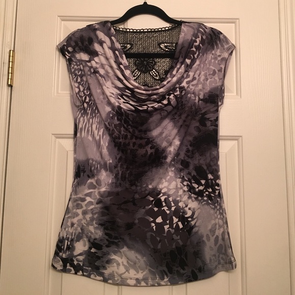 Leopard print blouse. Size M - Picture 1 of 3