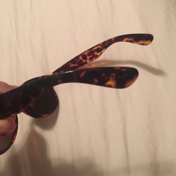 7 for all man kind sunglasses. - Picture 3 of 3