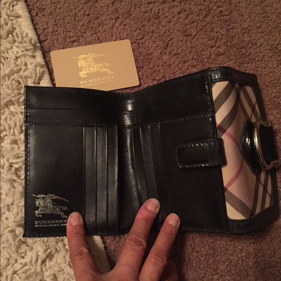 Burberry wallet - Picture 3 of 4
