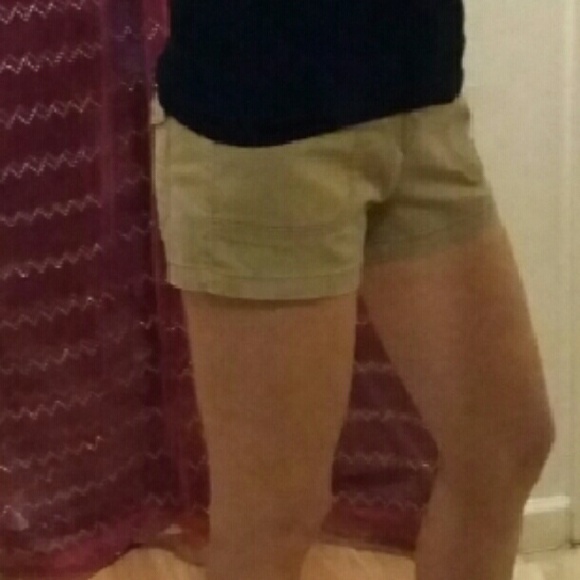 Kahki shorts