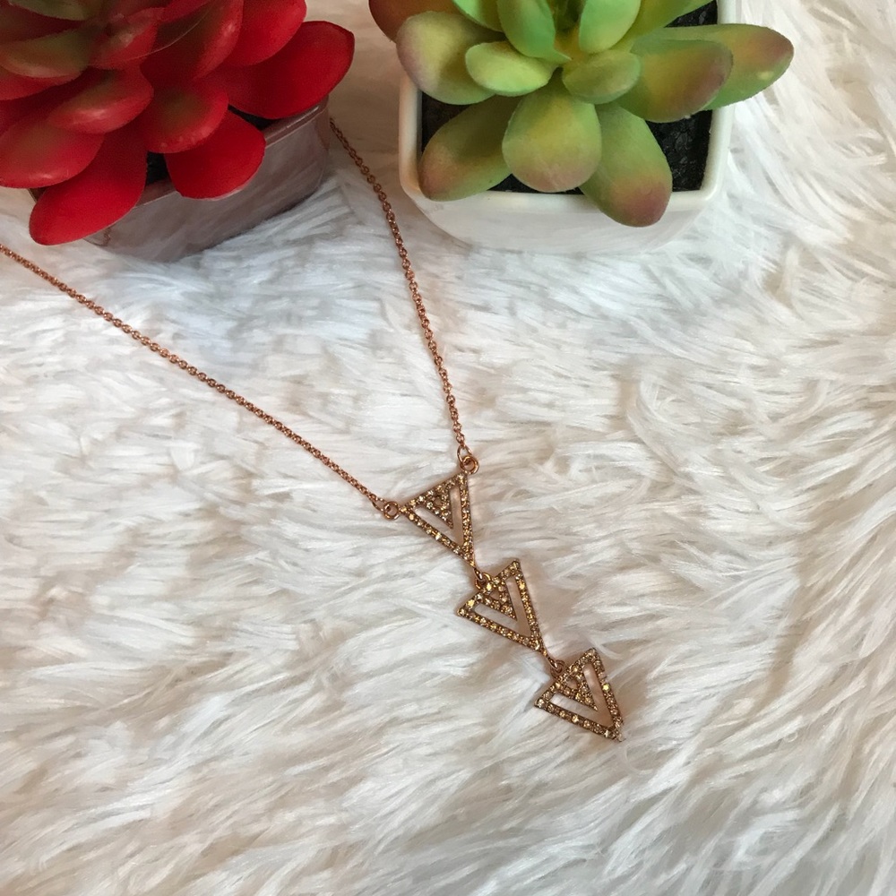 🎈Sale✨ROSE Gold Delicate 3 Triangle Necklace - Picture 7 of 8