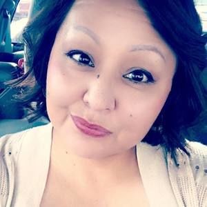 Meet your Posher, Mona