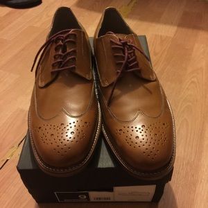 Banana Republic brown dress shoes