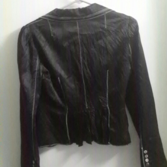 Blazer - Picture 2 of 2