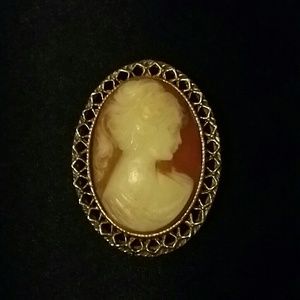 Cameo pin