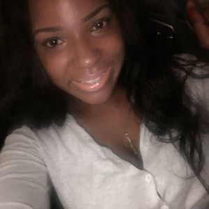 Meet your Posher, Pollonia