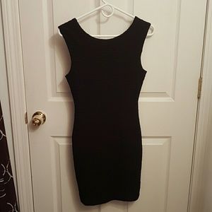 Black bodycon dress