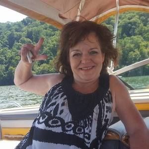 Meet your Posher, Tami