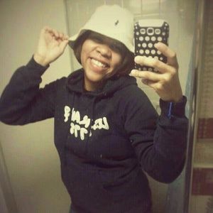 Meet your Posher, Veronica