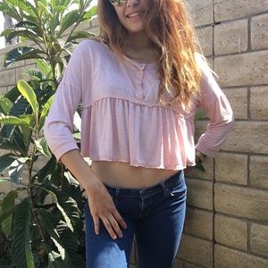 New ! Pink flowy button up blouse