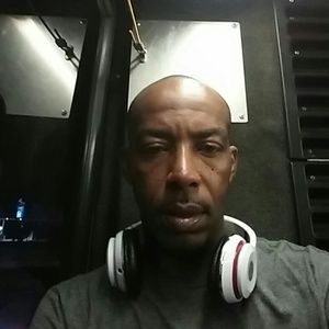 Meet your Posher, Dewayne