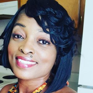 Meet your Posher, Monica