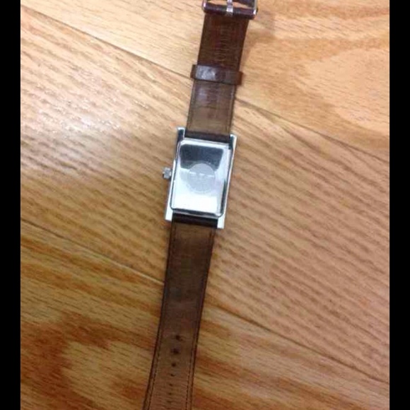 Armani watch - Picture 4 of 4