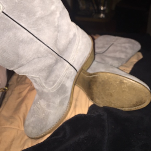 Cowboy boots/Juicy purse/ Vera Bradley knock off. - Picture 3 of 4