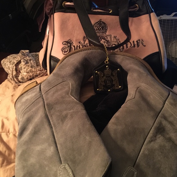 Cowboy boots/Juicy purse/ Vera Bradley knock off. - Picture 4 of 4