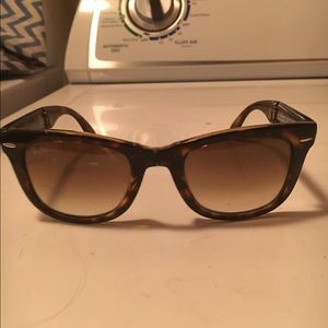 Ray-ban Sunglasses: Tortoise Folding Wayfarer