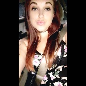 Meet your Posher, Alicia