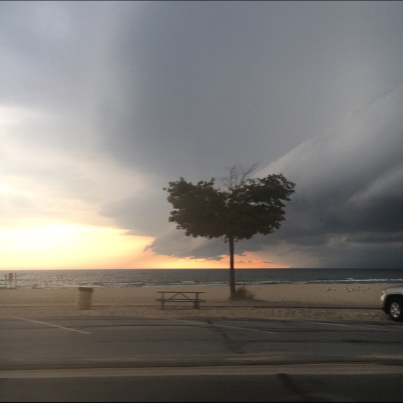 Meet your Posher, Isis