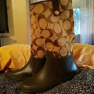 Coach rain boots Brown size 11 good condition
