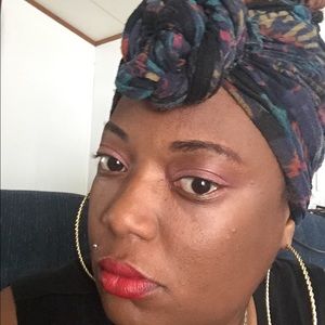 Meet your Posher, Shanetta