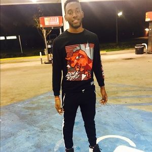 Meet your Posher, Troy