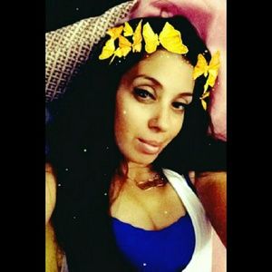 Meet your Posher, Noelia