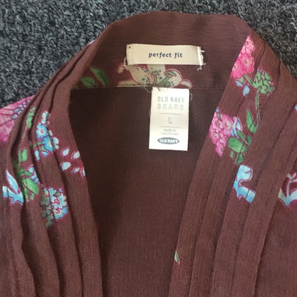 Wrap up blouse - Picture 3 of 3