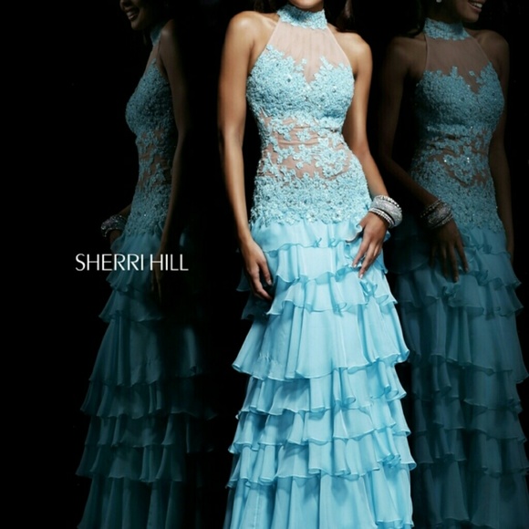 Prom dress (gown)