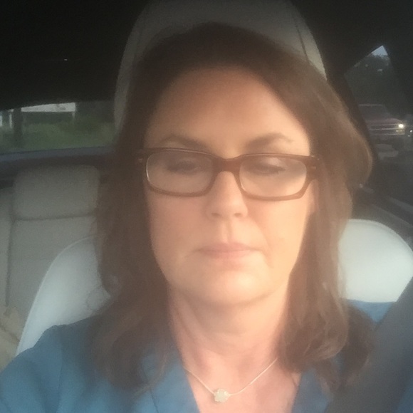 Meet your Posher, Kelley