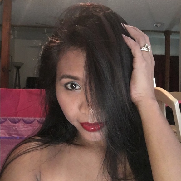 Meet your Posher, Maricar - Picture 3 of 3