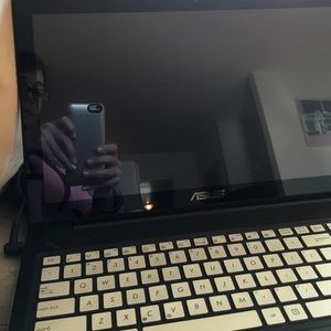 Meet your Posher, Adrienne